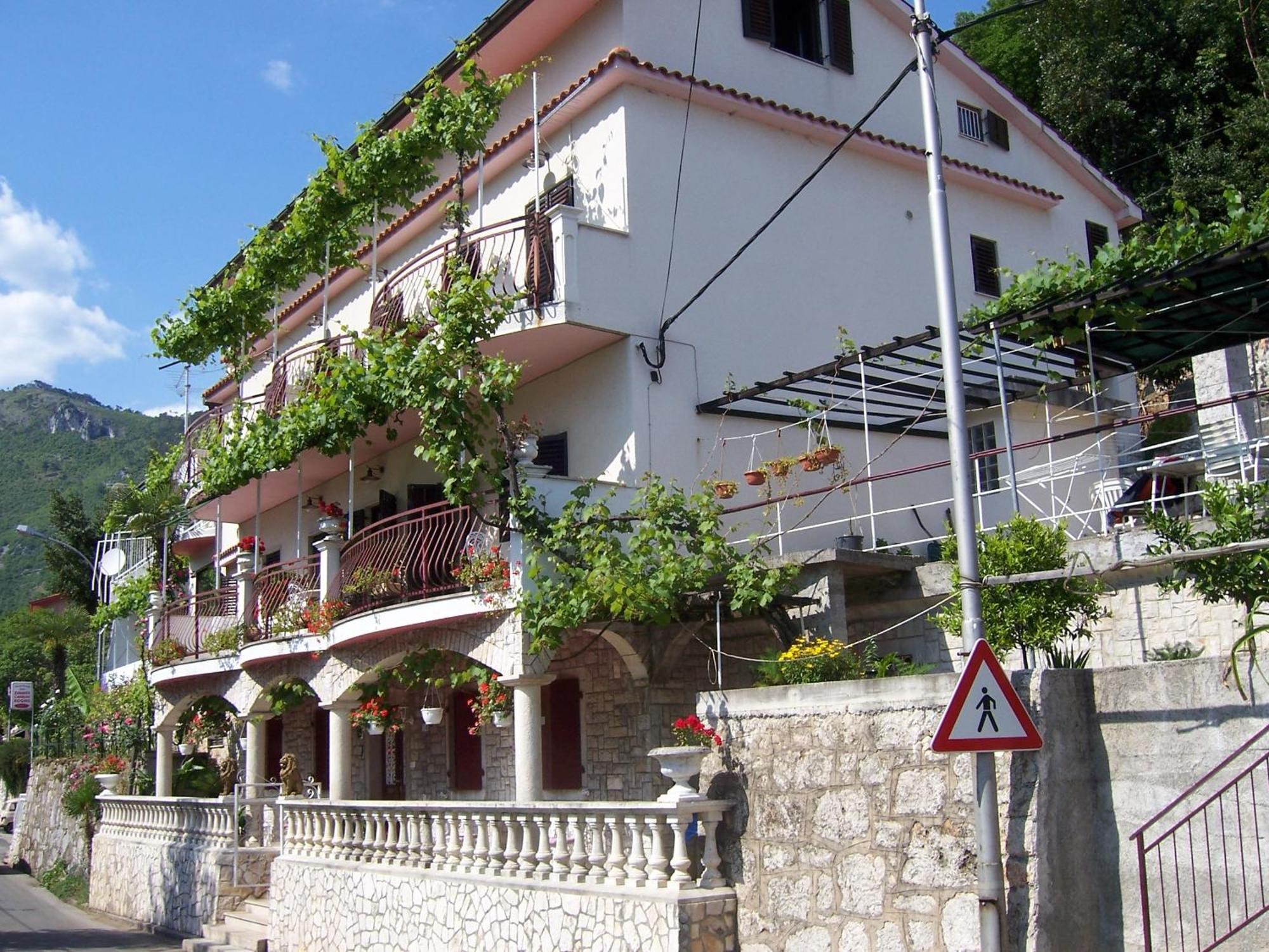 Apartments&Rooms Deskovic Mošćenička Draga Buitenkant foto